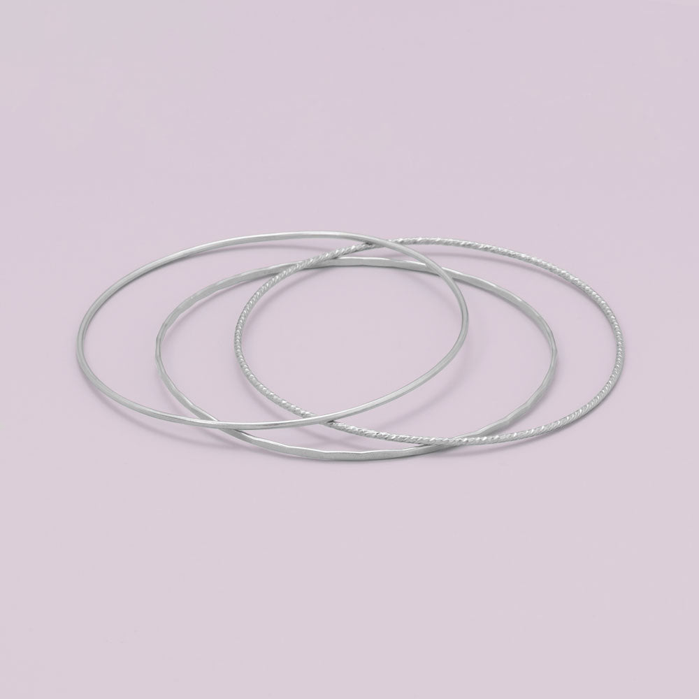 14/20 Gold Filled Hammered Wire Bangle Bracelet